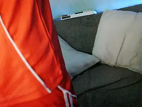 boyhigh1997 online show from 10/09/25, 04:27