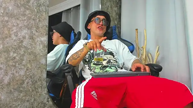 damiann wilians24 online show from 09/20/25, 03:40