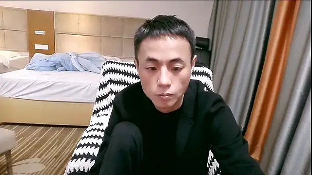 Tsia-Die online show from 11/12/25, 07:35