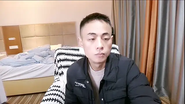 Tsia-Die online show from 11/18/25, 01:44