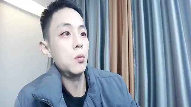 Tsia-Die online show from 12/17/25, 01:06