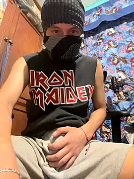 Skinny Longhair online show from 09/28/25, 07:14