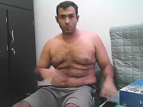 Snapshot of morenocabro10 chatting on 10/04/25, 01:58 morenocabro10 online show from 10/04/25, 01:58