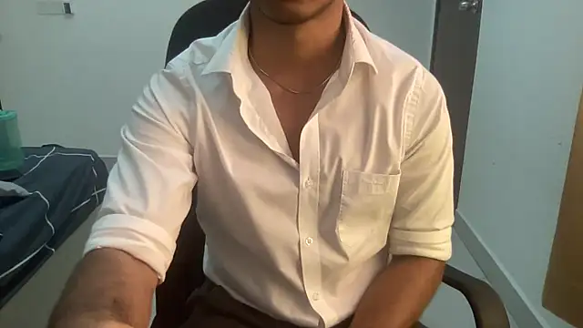 Hotmaskedboi online show from 09/12/25, 07:41