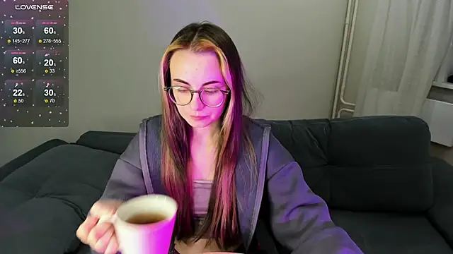 MewStella online show from 11/06/25, 11:59