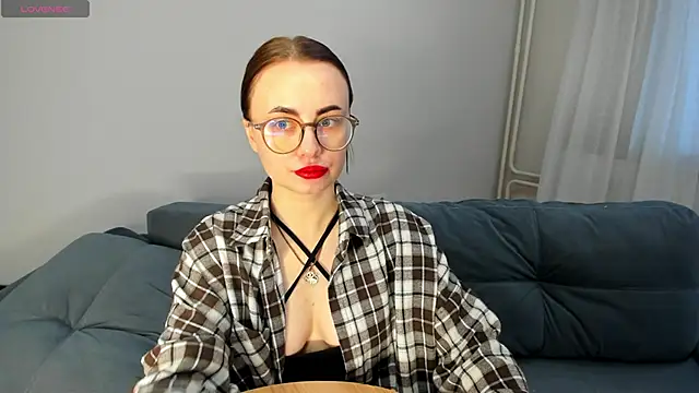 MewStella online show from 03/26/26, 11:27