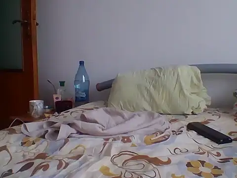 hugecock4u1990 online show from 10/23/25, 06:34