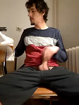 hugecock4u1990 online show from 03/01/26, 04:36