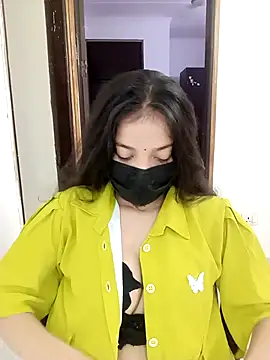 Cute Rakhi8 online show from 10/01/25, 03:56