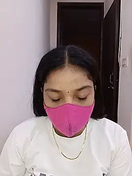 Cute Rakhi8 online show from 07/03/26, 04:41