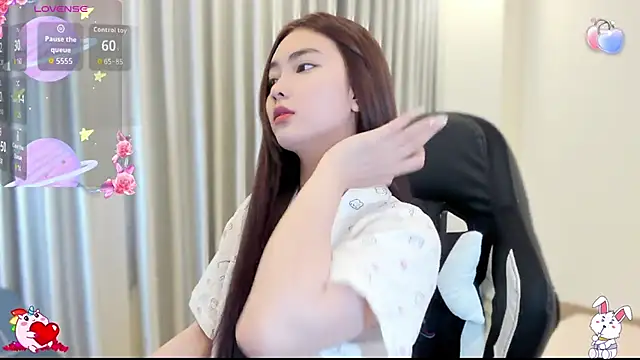 Snapshot of -Rose99- chatting on 02/19/26, 01:07 -Rose99- online show from 02/19/26, 01:07