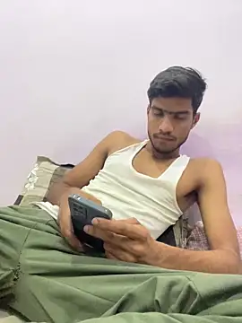 Snapshot of funny_sexxx chatting on 05/25/26, 11:27 funny sexxx online show from 05/25/26, 11:27