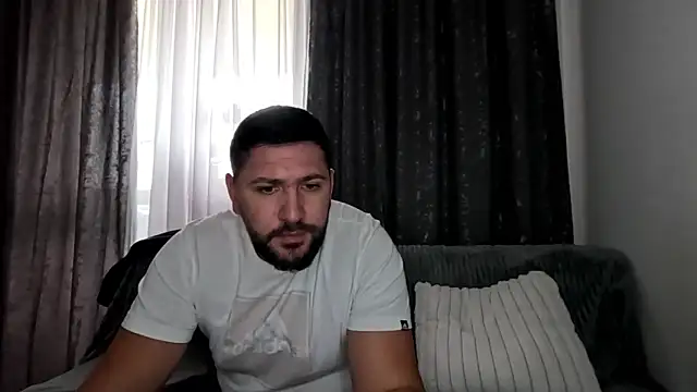 Gold Alpha Boy online show from 10/02/25, 10:33