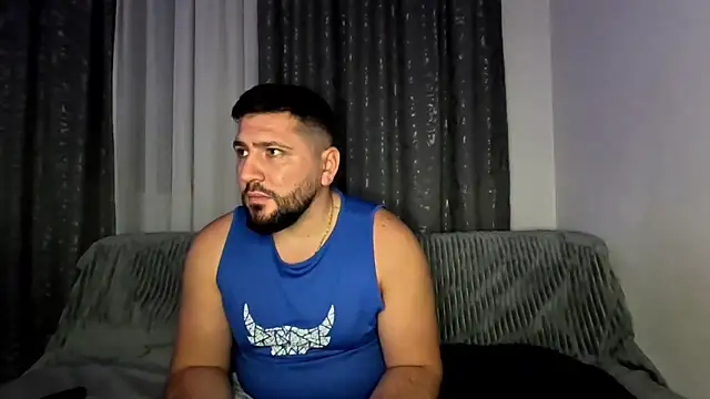 Gold Alpha Boy online show from 11/05/25, 09:04