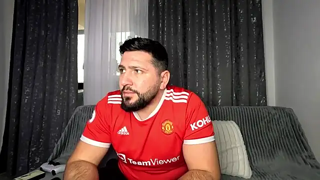 Gold Alpha Boy online show from 11/22/25, 01:10