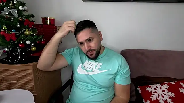 Gold Alpha Boy online show from 12/05/25, 09:29