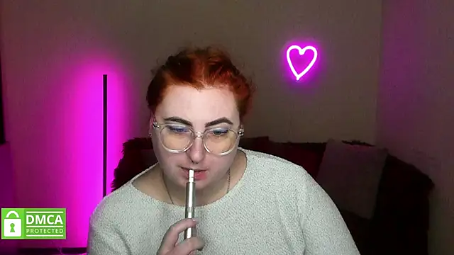 Alicia love00 online show from 11/02/25, 06:27