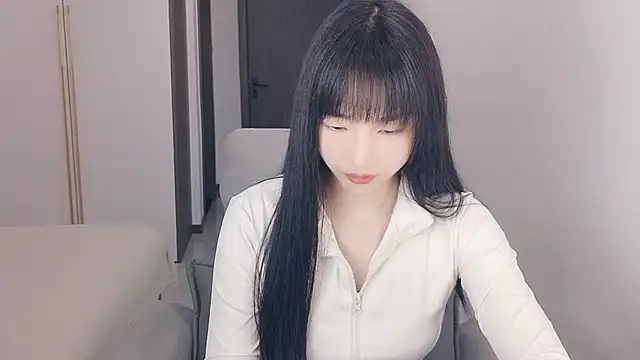 Snapshot of Lisa-3333 chatting on 03/26/26, 10:21 Lisa-3333 online show from 03/26/26, 10:21