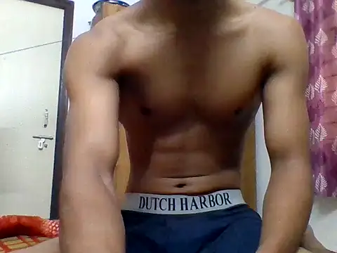 modelguyyy online show from 10/28/25, 04:38