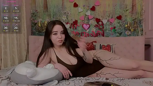 IvoryWood  online show from 02/13/26, 06:15