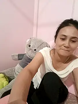 Jun-Mzzz online show from 10/20/25, 06:03