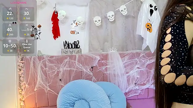 sukilove18 online show from 10/17/25, 11:18