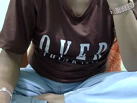 CHAMELI4747 online show from 10/05/25, 08:12