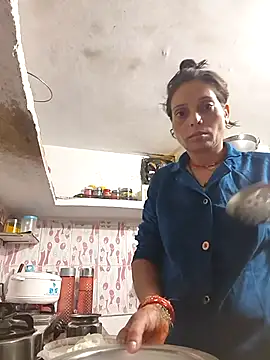 ISHANI-SINGH online show from 11/28/25, 02:36