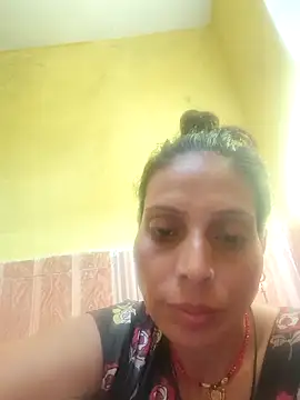 ISHANI-SINGH online show from 04/04/26, 03:05