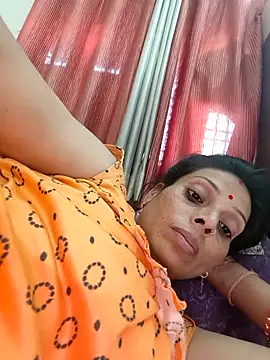 Snapshot of ISHANI-SINGH chatting on 04/21/26, 12:11 ISHANI-SINGH online show from 04/21/26, 12:11