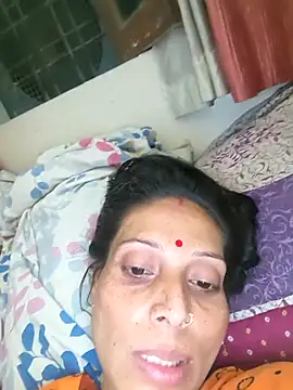 Snapshot of ISHANI-SINGH chatting on 04/27/26, 01:53 ISHANI-SINGH online show from 04/27/26, 01:53