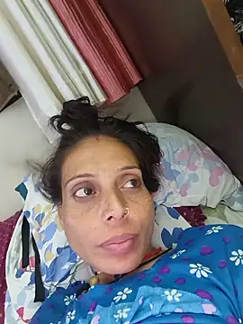 Snapshot of ISHANI-SINGH chatting on 06/10/26, 03:22 ISHANI-SINGH online show from 06/10/26, 03:22