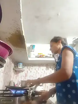 Snapshot of ISHANI-SINGH chatting on 07/04/26, 02:51 ISHANI-SINGH online show from 07/04/26, 02:51