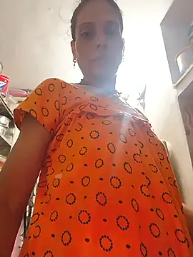 Snapshot of ISHANI-SINGH chatting on 07/14/26, 02:05 ISHANI-SINGH online show from 07/14/26, 02:05