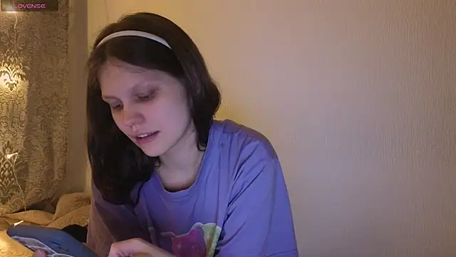 Lunliss online show from 02/15/26, 09:33