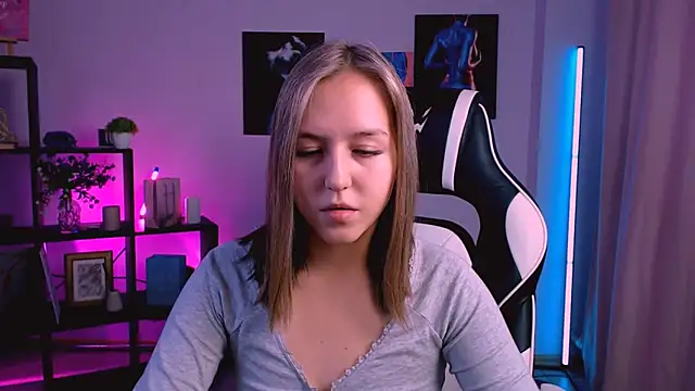 CindySparkl online show from 02/04/26, 03:34