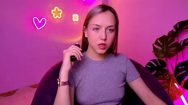 Snapshot of CindySparkl chatting on 05/03/26, 03:23 CindySparkl online show from 05/03/26, 03:23