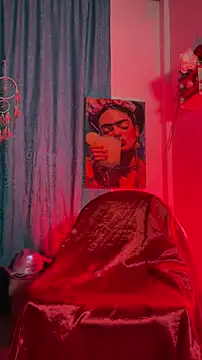 Megan-picozi online show from 10/11/25, 01:38