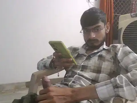 Snapshot of Kashiroy7315 chatting on 04/09/26, 04:34 Kashiroy7315 online show from 04/09/26, 04:34