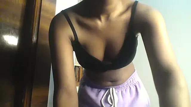 Snapshot of mickle_james chatting on 02/17/26, 07:53 mickle james online show from 02/17/26, 07:53