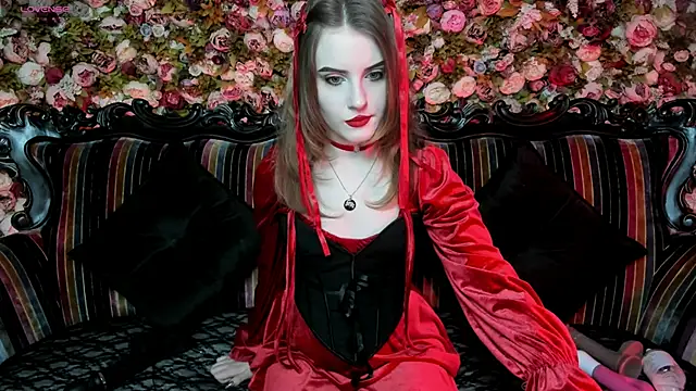 EllieMori online show from 12/14/25, 08:30