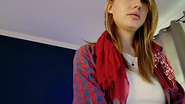 Snapshot of MariGven chatting on 09/29/25, 12:32 MariGven online show from 09/29/25, 12:32
