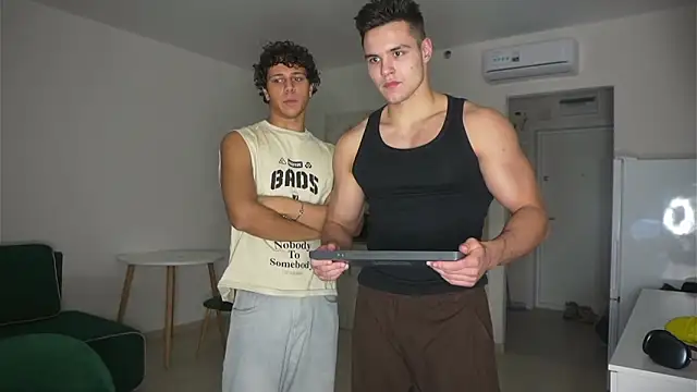 Horny boyzz online show from 01/06/26, 03:16