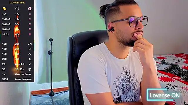 Ernesto-Rodriguez82 online show from 10/29/25, 06:42