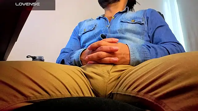 Ernesto-Rodriguez82 online show from 04/17/26, 01:25