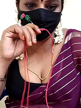 yoga-mithraa online show from 11/18/25, 03:49