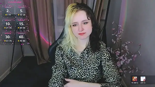 girl next doorr online show from 03/14/26, 01:05