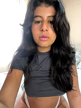 CuteMaddy18 online show from 10/13/25, 01:33