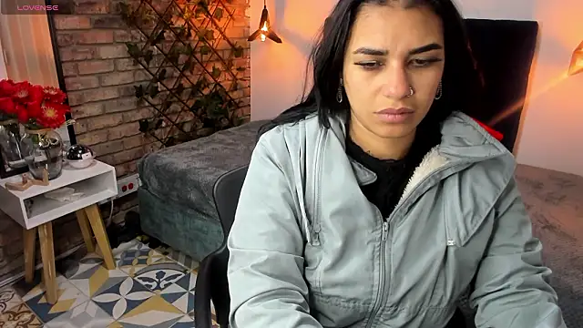 Lia Blake  online show from 03/10/26, 12:10