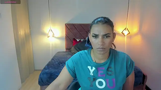 Lia Blake  online show from 05/25/26, 07:09